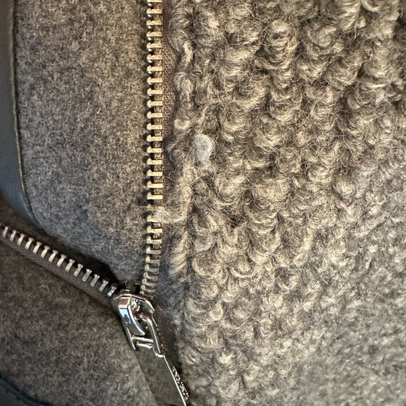 GORGEOUS Vince Camuto 3/4 length wool coat, size L - Picture 8 of 12